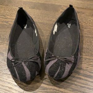 Gap velvety ballet flats